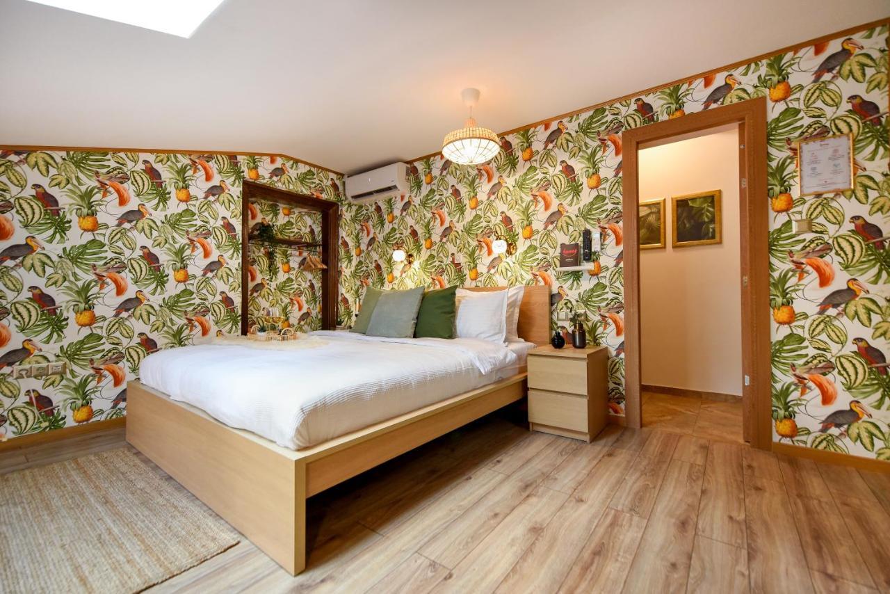 Plants Attic Studio - Best Location - Old Town Bucarest Extérieur photo